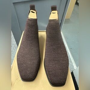 Vivaia boots size US 8 /M